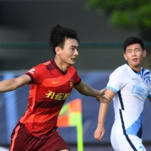 米乐体育赛事-【中超】尹鸿博助攻张威收获首球 河北1比0胜大连人